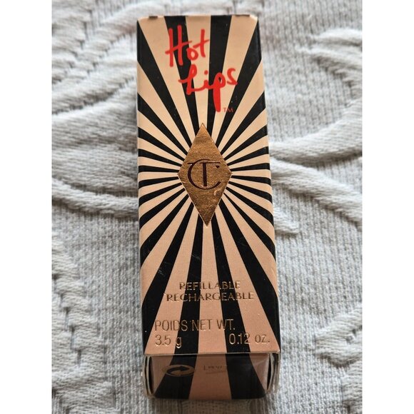 Charlotte Tilbury Hot Lips 2 - In Love With Olivia - Picture 7 of 9